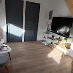 Au Pied Du Chateau D'isenbourg, Tres Beau F4 Neuf Avec Jardin Prive! Апартаменты