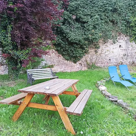 Apartamento Très Joli F4 Neuf Au Pied Du Château Avec Jardin