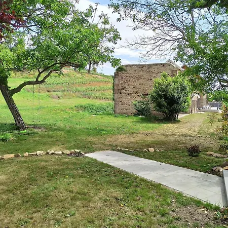 Au Pied Du Chateau D'isenbourg, Tres Beau F4 Neuf Avec Jardin Prive! Апартаменты